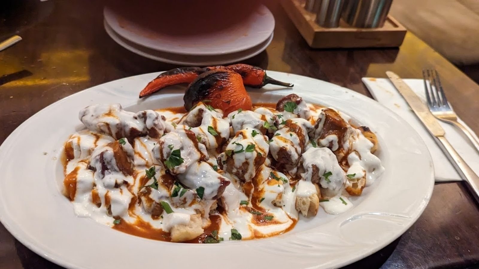 Karabağ gastronomi turizminin ekonomik ve sosyo-kültürel etkilerine ilişkin akademik araştırma görseli