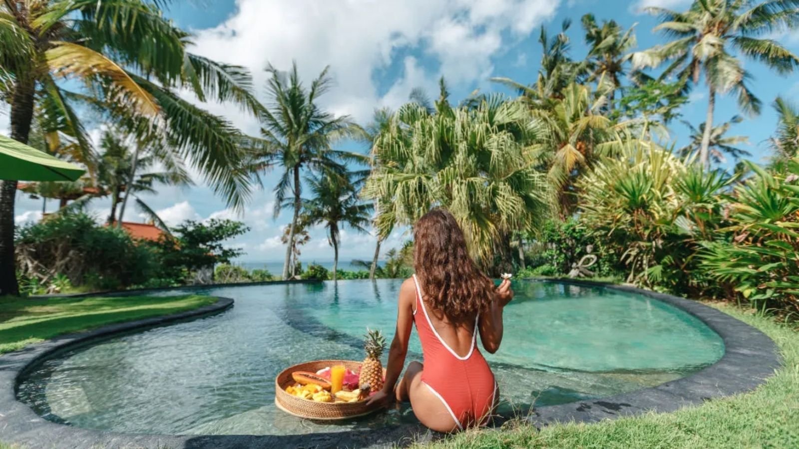 Bali’de estetik ve kozmetik tedavi hizmeti veren modern klinik ortamı