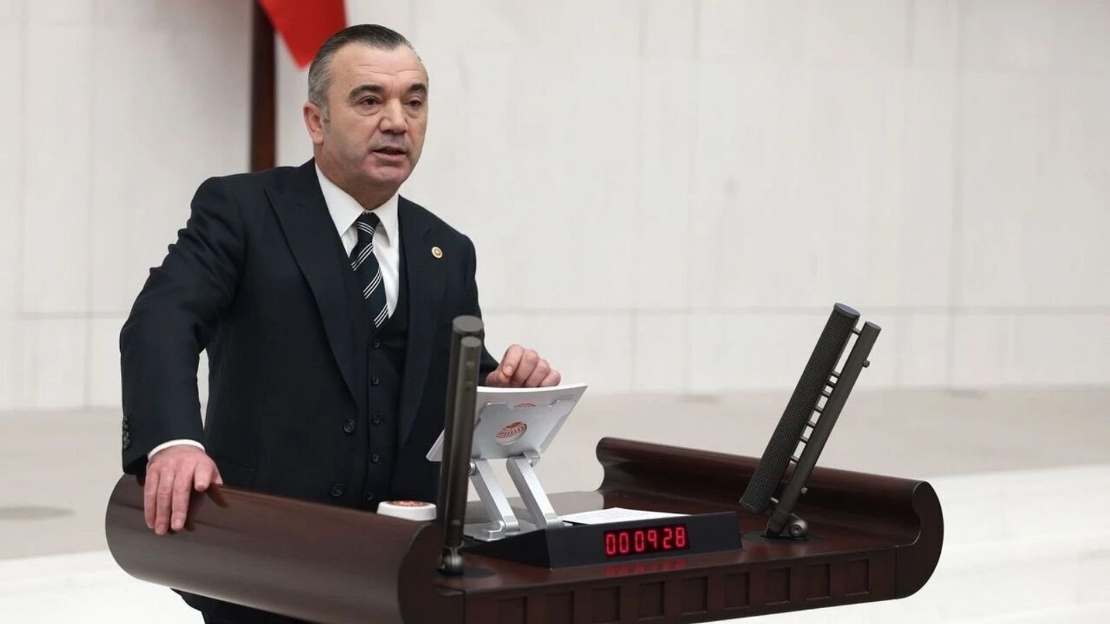 Doğu Türkistan’daki kültürel miras iddialarını ve TBMM yazılı soru önergesini temsil eden genel haber görseli