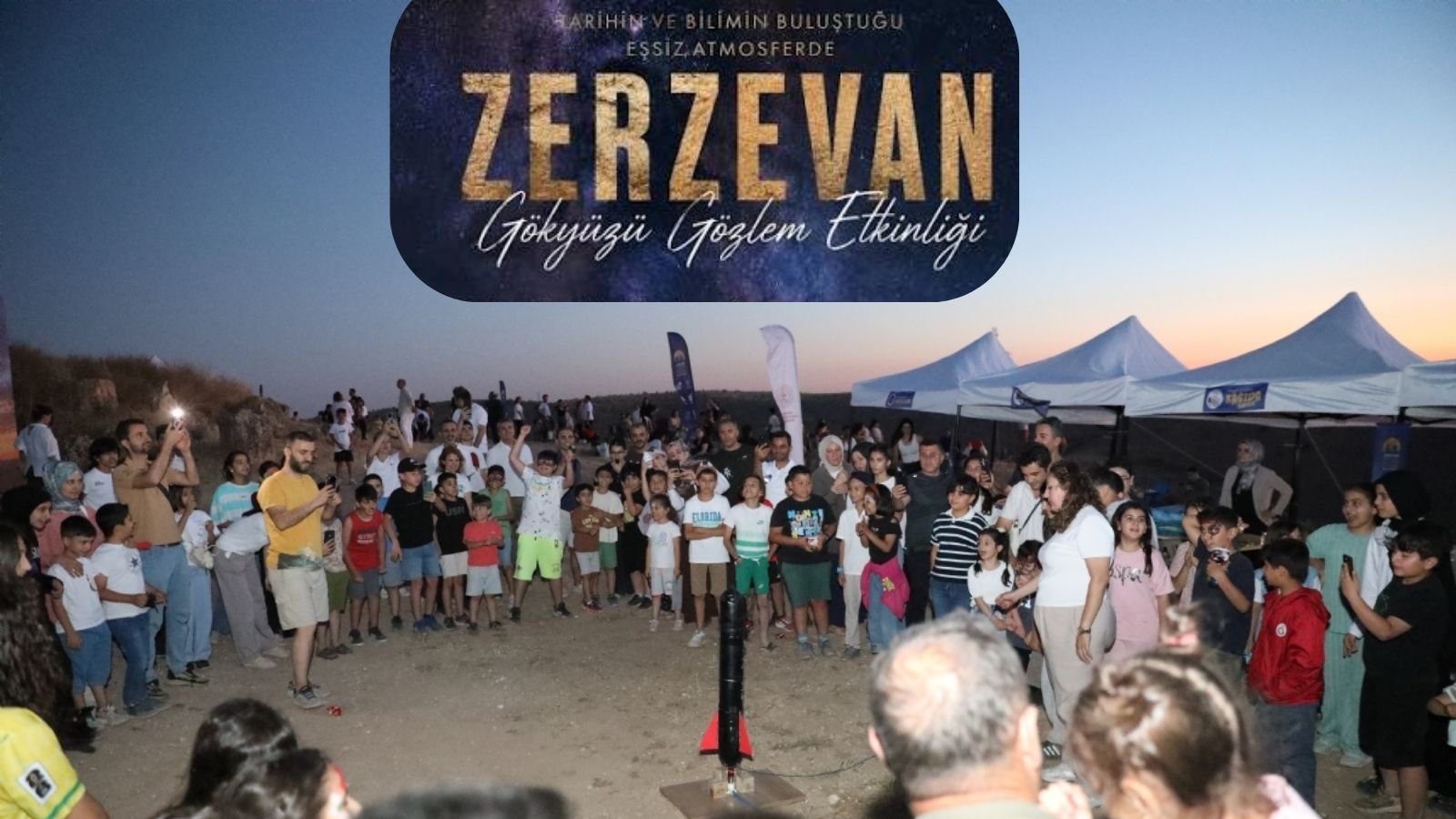 Zerzevan Kalesi çevresinde teleskoplarla gökyüzü gözlemi yapan çocuklar ve aileler