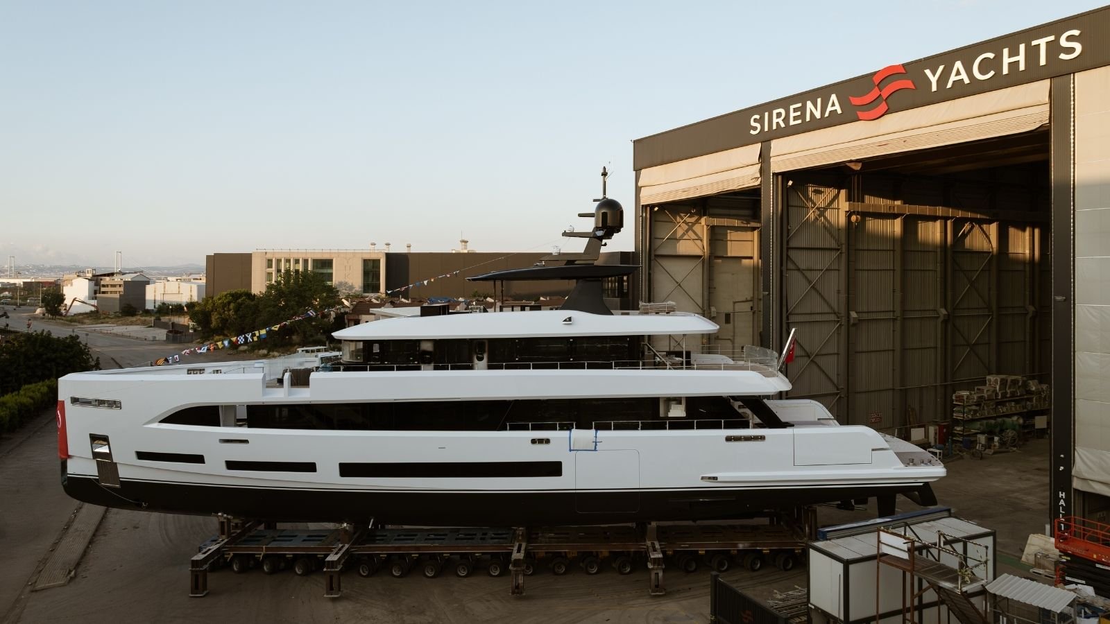 Sirena Marine’in 42 metrelik Sirena Superyachts 42M modeli