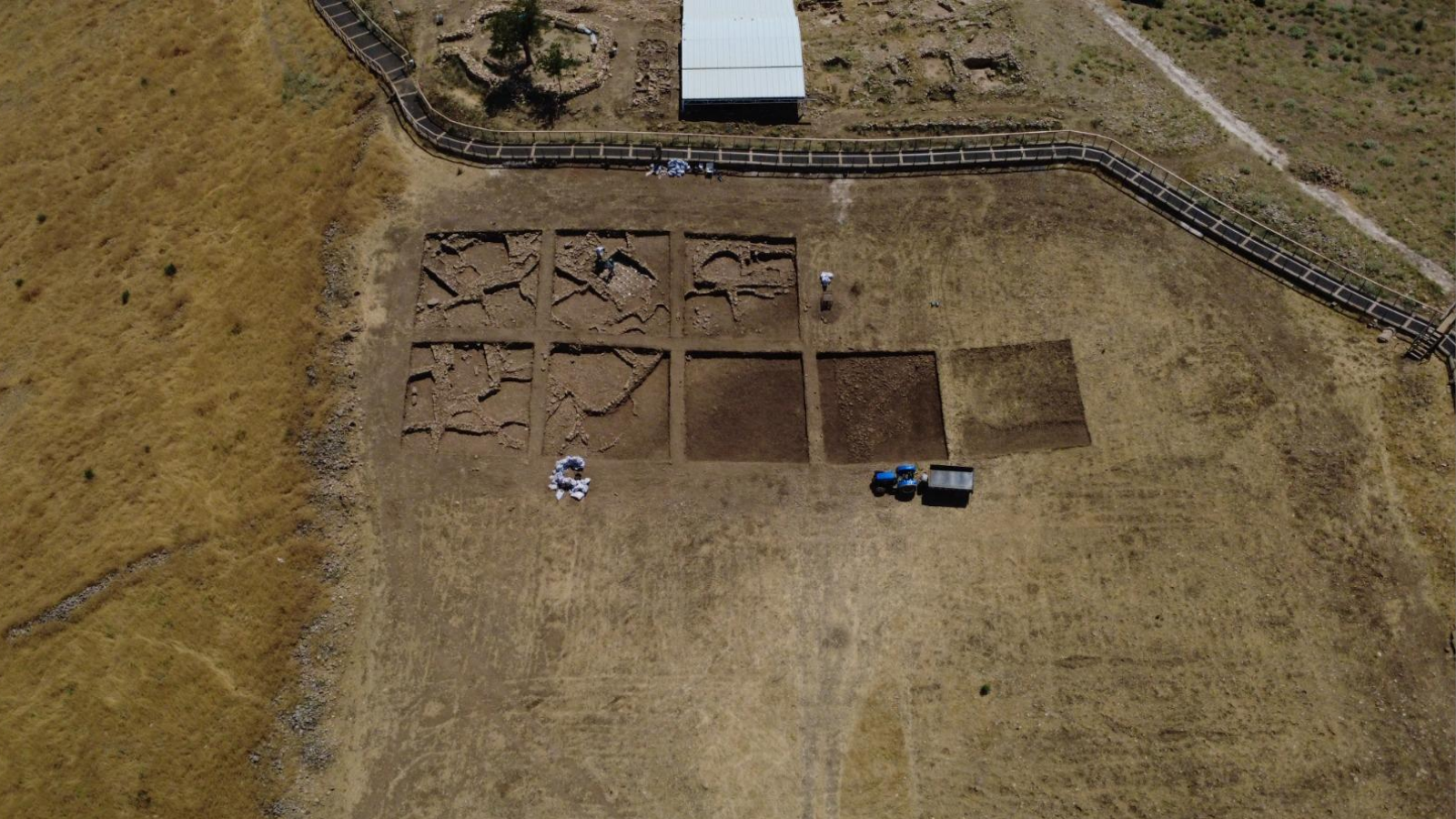 Göbeklitepe’nin kuzey kesiminde başlayan kazı ve koruma çalışmaları
