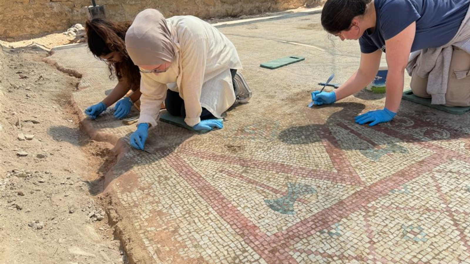 Pompeiopolis Antik Kenti’nde ortaya çıkarılan zemin mozaiği