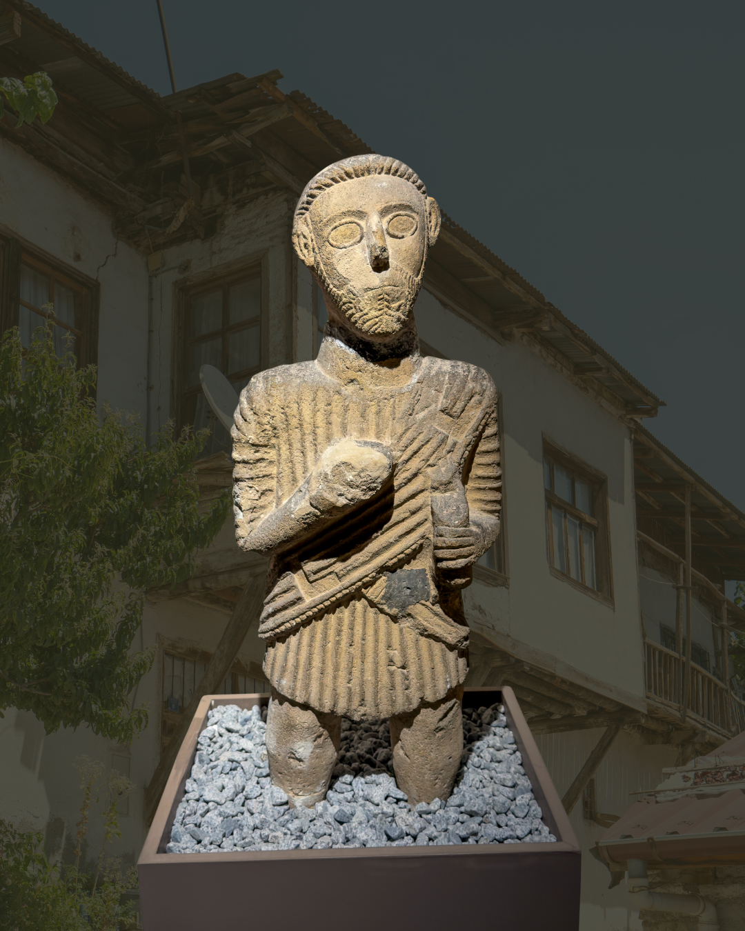 Ermenek’te müzeden Ömür Akkor’un sofrasına uzanan buluşma