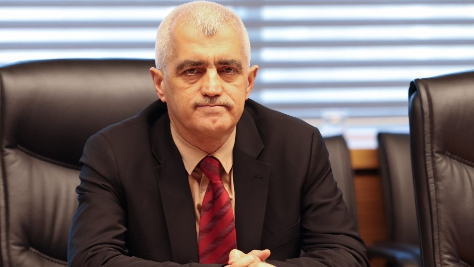 Bursa Vakıflar Müdürlüğünde işçilere “Başınız yanar” uyarısı iddiası