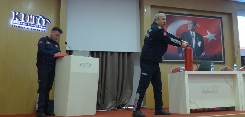 Kuşadası’nda yangın eğitimi düzenlendi