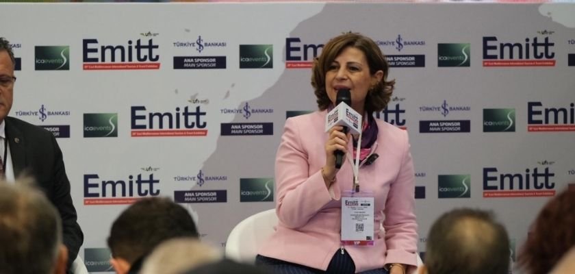 Başkan Ünlüce, Eskişehir’in turizm projelerini EMITT’te anlattı