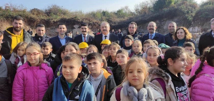 Öğrenciler Kyzikos Antik Kenti’nde
