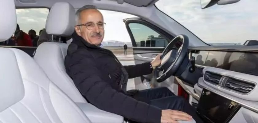 Türkiye ulaşım zirvesinde iş birliğini güçlendiriyor