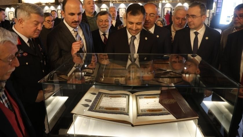 İstanbul Mushafı sergisi Konya'da ziyarete açıldı