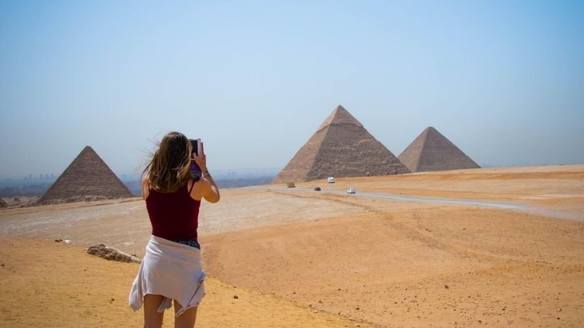 Giza Piramitleri bir günde 15 bin ziyaretçiyi ağırladı