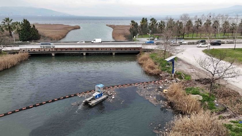 İzmit Körfezi deniz çöplerine karşı kapsamlı şekilde korunuyor