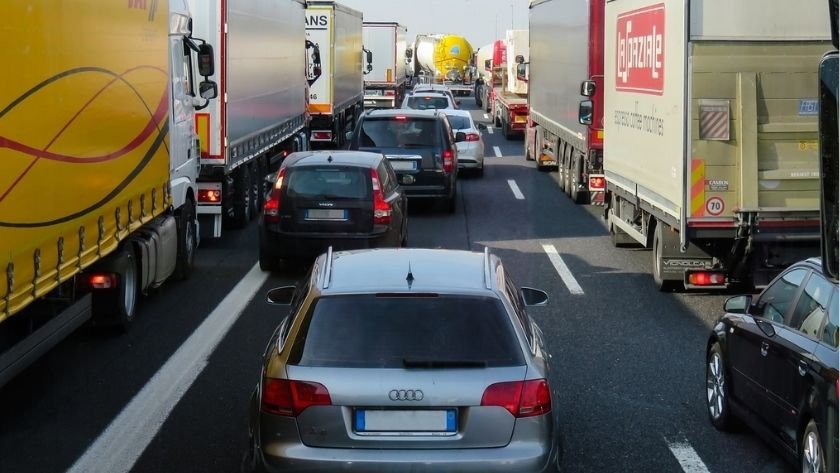 Karayollarında akıllı sistemlerle trafik güvenliği artıyor