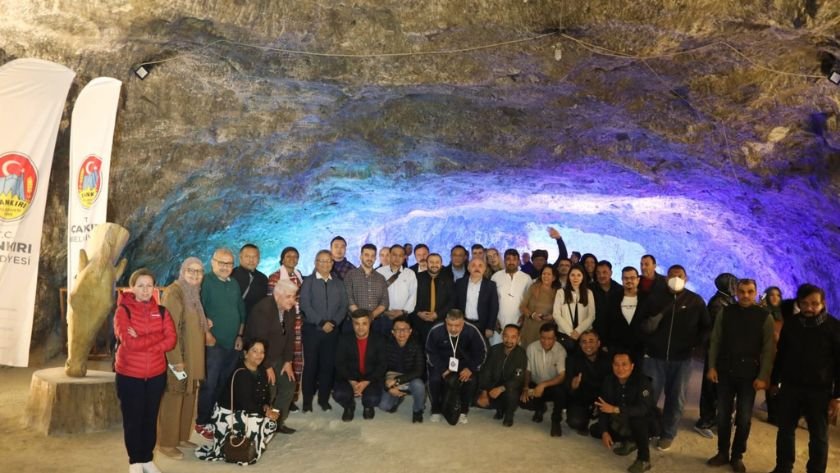 Yer altı tuz şehri dünya turizmine açıldı