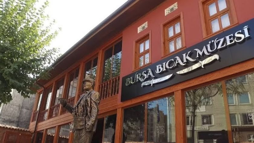 Bursa Bıçak Müzesi Balibey Han’da ziyaretçilere açıldı