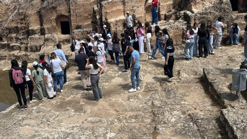 Diyarbakır’da kadınlar ve çocuklar tarihle buluştu