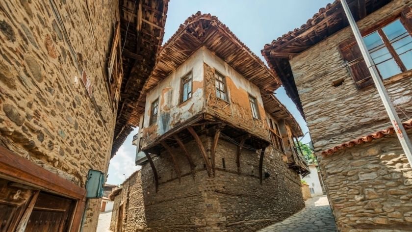 Birgi’nin tarihi sokaklarından bir görüntü