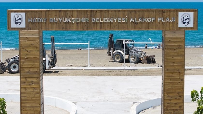 Hatay Alakop Plajı yaz sezonuna hazırlanıyor
