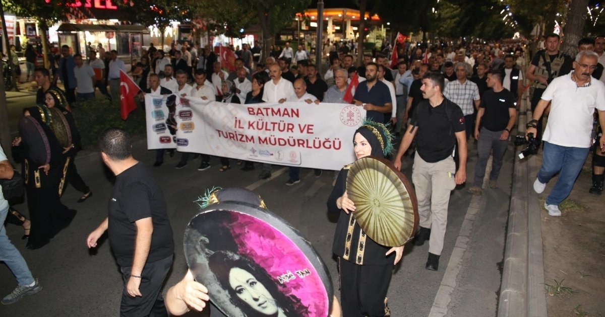 Batman Festivali Rojin konseriyle coşkulu başlangıç yaptı