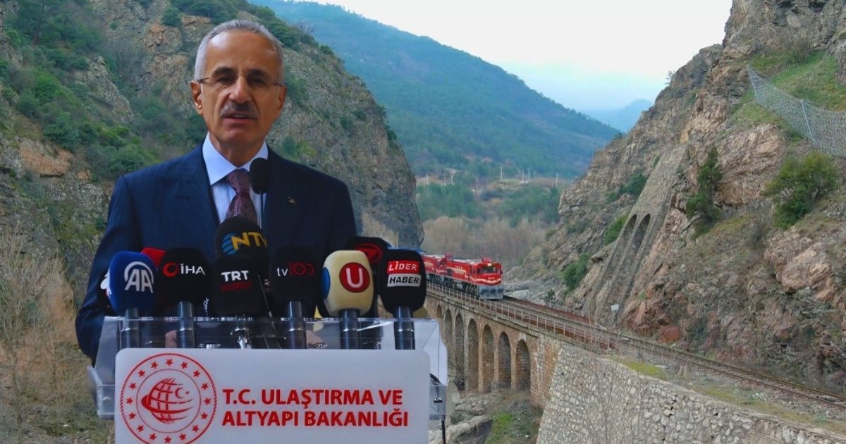 Turistik Karaelmas Treni
