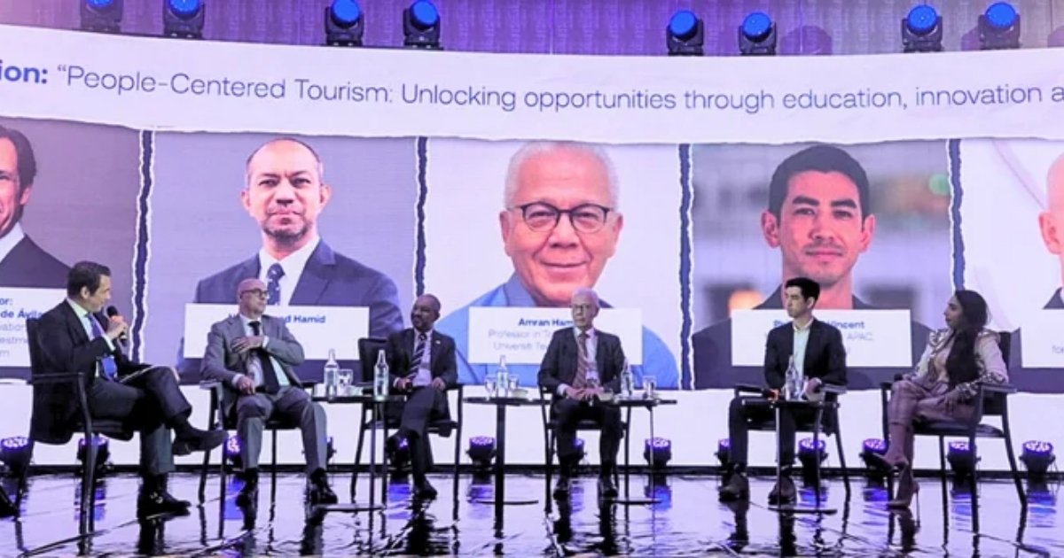 Melaka 2025 Dünya Turizm Konferansı paneli – sürdürülebilir turizm oturumu